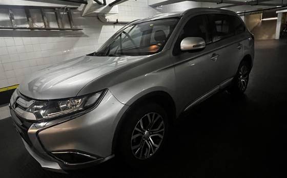 MITSUBISHI OUTLANDER 2.0 COMFORT 16V GASOLINA 4P AUTOMÁTICO